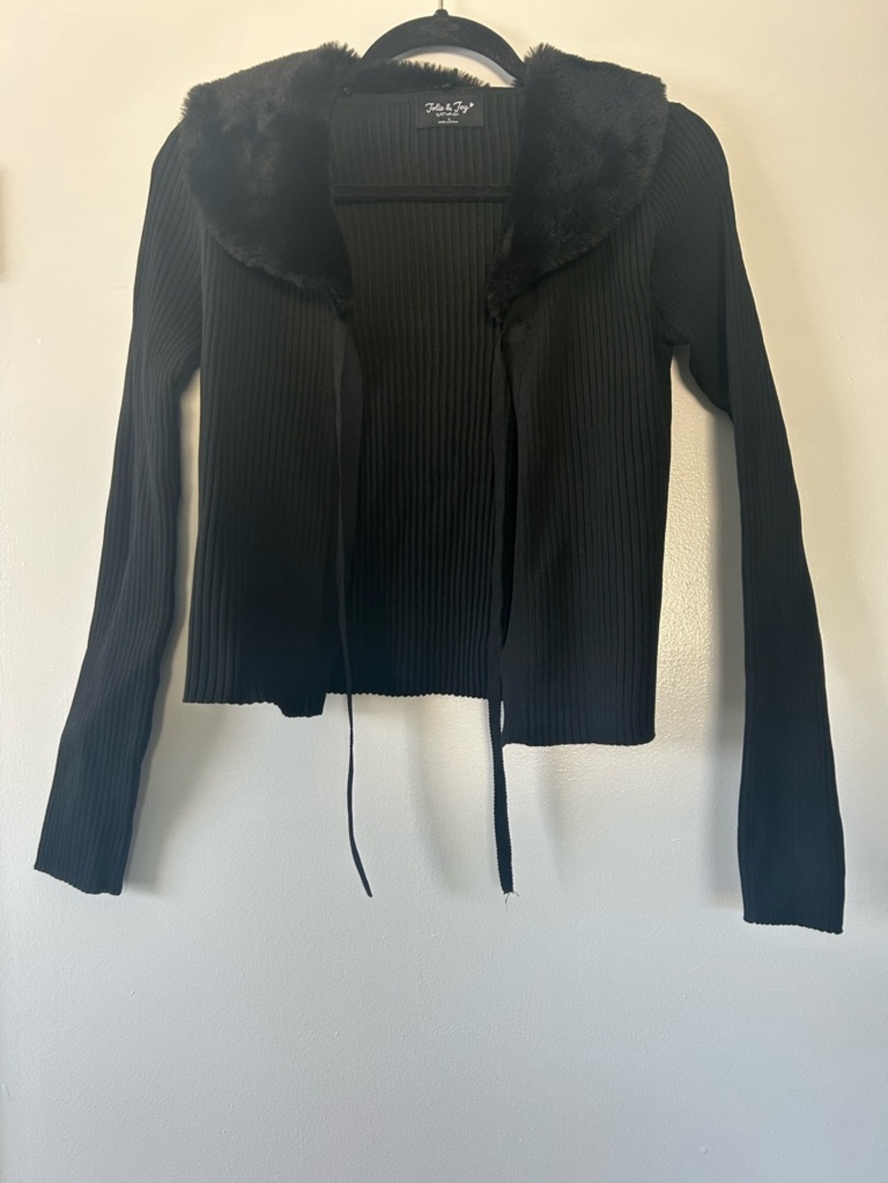 NEW black cardigan - Y2K - removable faux fur collar